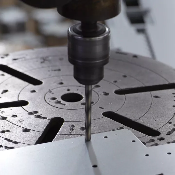 Pembuatan Logam Lembaran CNC